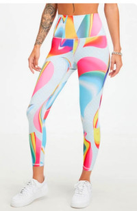 New Fabletic Pride Define Ultra High-Waisted 7/8 Legging Womens