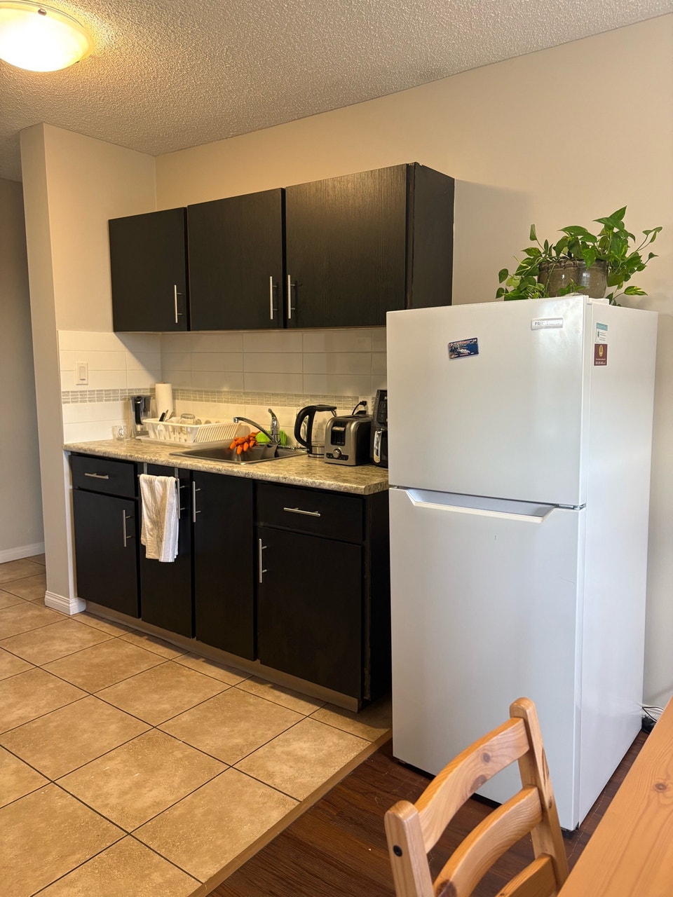 Bright 1-Bedroom in Varsity – Lease Takeover 3
