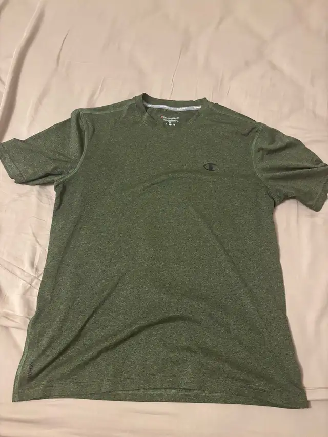 T-Shirt Clear-Out Sale  in Men's in Oakville / Halton Region - Image 4