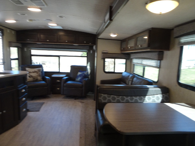 2019 Shadow Cruiser Ultra-Lite Model SC 263 RLS in Travel Trailers & Campers in Kingston