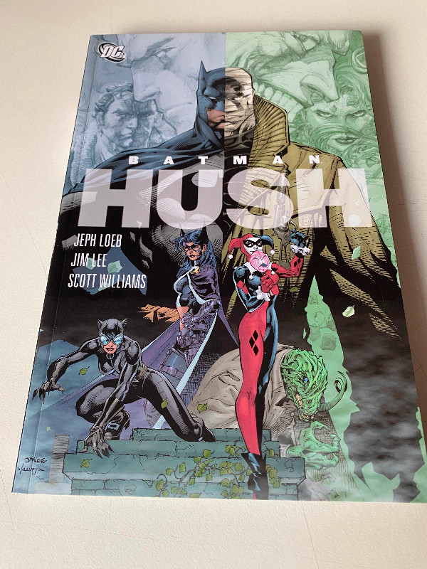 Batman Hush, paperback dans Bandes dessinées  à Ville de Montréal