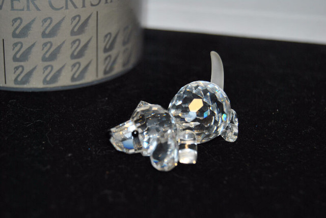 SWAROVSKI SILVER CRYSTAL PLAYING BEAGLE DOG FIGURINE in Arts & Collectibles in Vancouver - Image 2