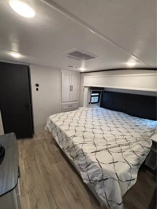 Astoria 2025 260RK avec Garantie prolongée jusqu'en 2031 in RVs & Motorhomes in Lévis - Image 9
