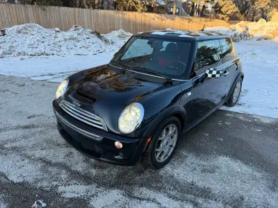 Rare color combination 6 Speed Manual Heated seats Dual Moonroof Checkered mirrors / roof Fog lights...