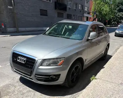 Audi Q5 Quattro 2011 – V6 3.2L – 212 000 km VUS fiable et puissant, moteur V6 3.2L reconnu pour sa r...