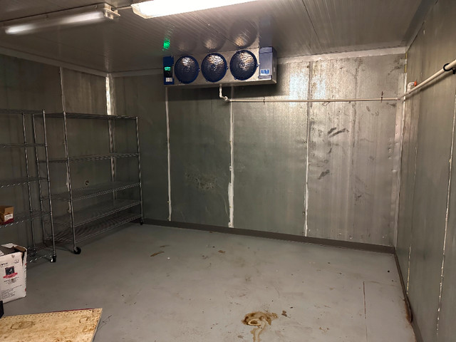 500 sqft heated storage space in Commercial & Office Space for Rent in Banff / Canmore - Image 2
