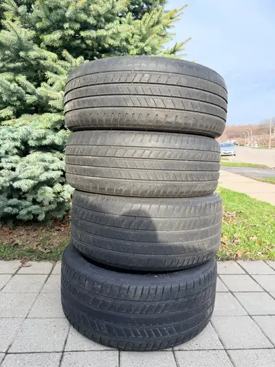 Selling a staggered set of 4 OEM Bridgestone Alenza 001 Run-Flat Tires (BMW Star Marked). These were...