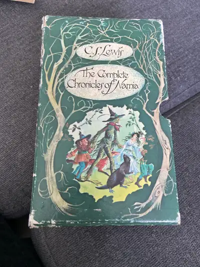 Vintage 1970s The Complete Chronicles of Narnia 7-Book Box Set by C.S. LewisDescription:Selling a hi...