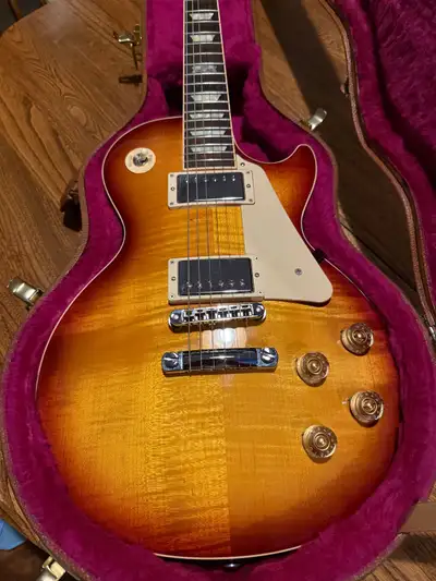 2014 Gibson Les Paul Traditional , View more