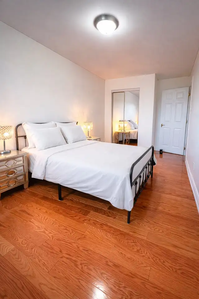 Spacious room for rent in Scarborough (Warden & Finch)