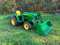 John Deere 3025E Tractor Only 164Hours