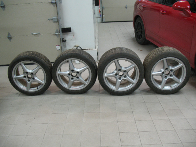 OEM Porsche Carrera lll 18 Inch Wheel Set for Sale dans Pneus et jantes  à Ouest de l’Île