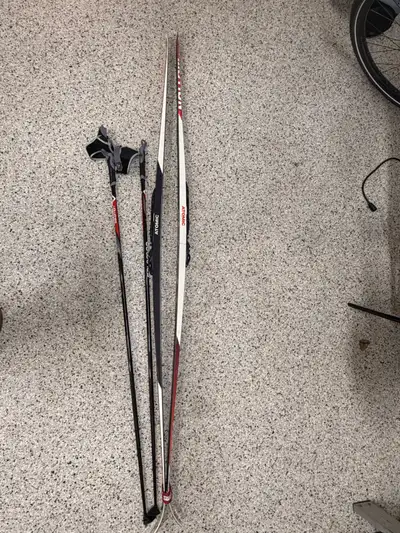 Ski de fond Atomic 204 fixation sns  et bâtons, View more