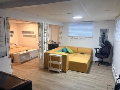 Nice basement for rent, étudiante, femme seul ou avec 1 enfant. — photo 3