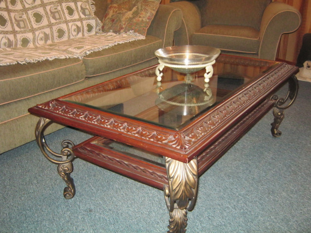 coffee table in Coffee Tables in Annapolis Valley - Image 2