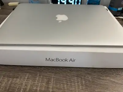Macbook air 2017, View more