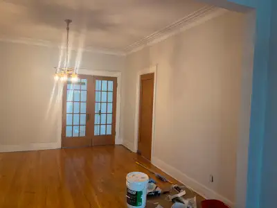 NDG 5 1-2. 3 BEDROOMS POSIBILITY  NEAR VENDOME ,MUCH
