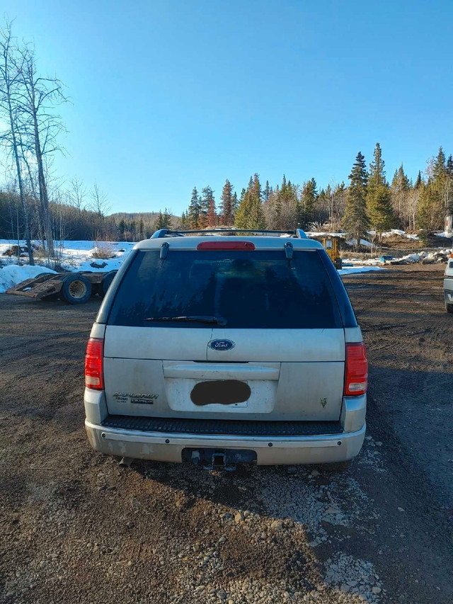 Ford explorer  in Cars & Trucks in Burns Lake - Image 4