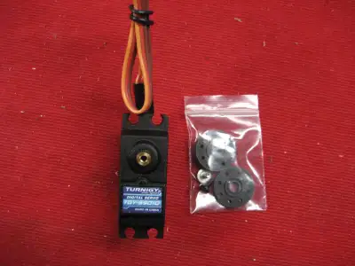 Turnigy™ TGY-S901D DS/MG Robot Servo 13kg / 0.14sec / 58g. pour avions téléguidés Turnigy TGY-S901D...
