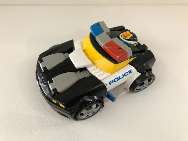 HASBRO PLAYSKOOL BOT  TRANSFORMER  CARS in Toys & Games in Kitchener / Waterloo - Image 4