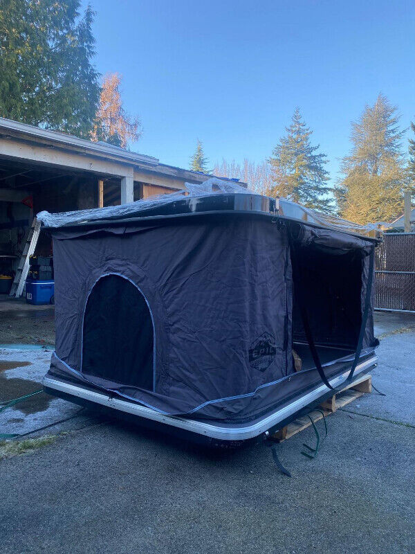 2 Persons Hardshell Roof Top Tent in Fishing, Camping & Outdoors in Burnaby/New Westminster - Image 4