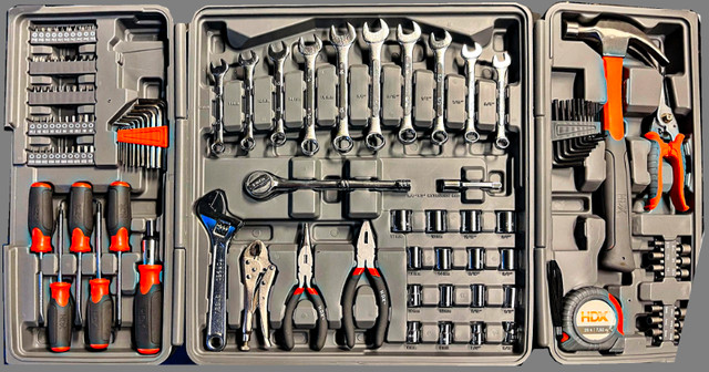 Professional Grade Socket and Tool Sets dans Outils à main  à Burnaby/New Westminster