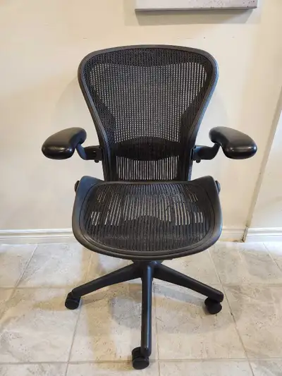 Herman Miller Aeron, ergonomic, size b, View more