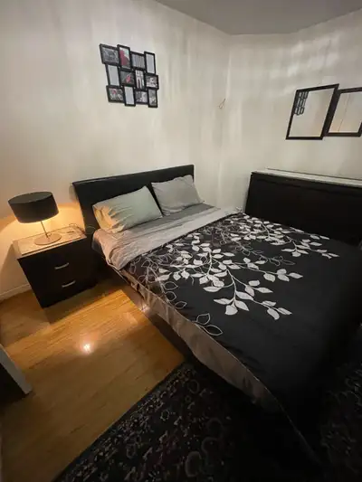 Brampton Quite clean , Private Room, Male or Female::(GOOD FOR ONE PERSON ONLY) MAIN HOUSE UPPER Flo...