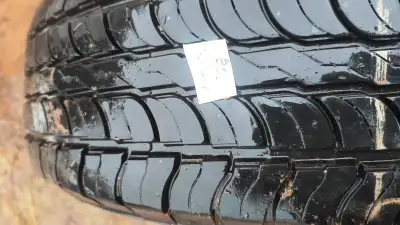 fuzion tire never used asking $120.00 275/ 65 18 thanks