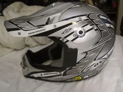 KIDS SIZE JR SMALL ZOX "DION DESIGN" MOTOCROSS HELMET