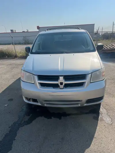 2008 Dodge Grand Caravan SE -Active status, Alberta registered, no accidents, seven passenger miniva...