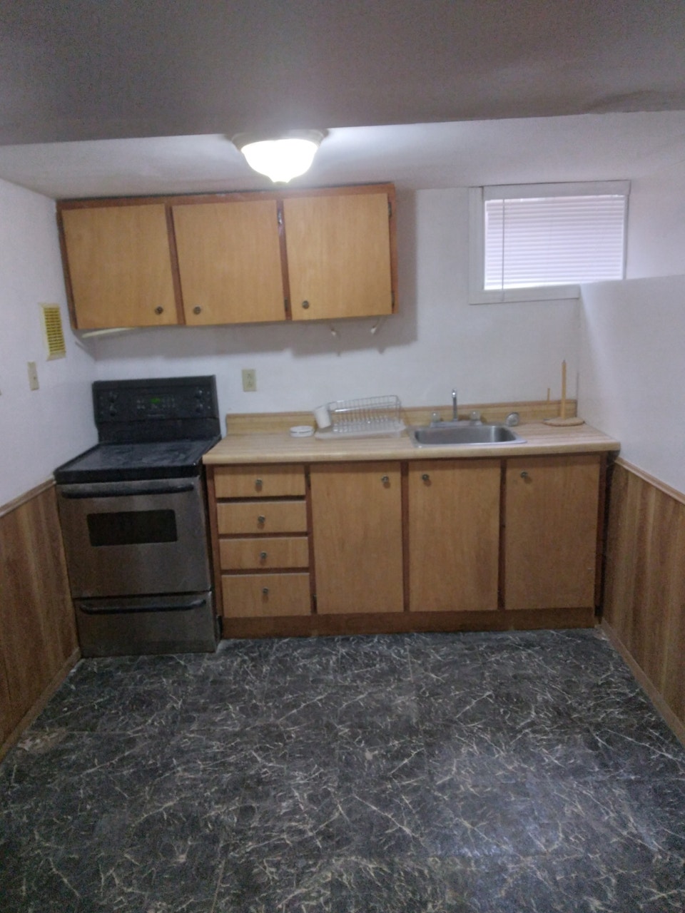 PRIVATE BACHELOR APARTMENT FOR RENT $1100 ALL INCLUSIVE 2