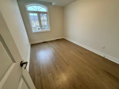 This property is located at Grassbank road near Bramalea and countryside All major banks and famous...