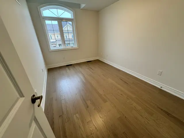 Room on rent on sharing basis on  upper floor in Room Rentals & Roommates in Mississauga / Peel Region - Image 2
