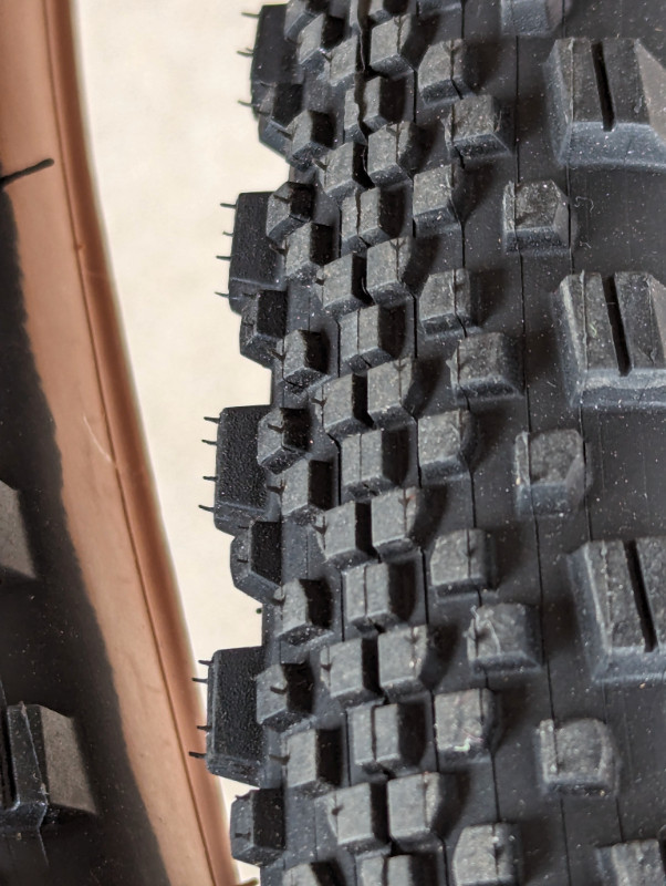 NEW WTB Raddler 700x40c TCS Gravel Tire (2 tires) in Other in City of Toronto - Image 4