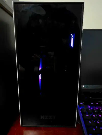 NZXT H1 V1 with 140mm AIO only and riser