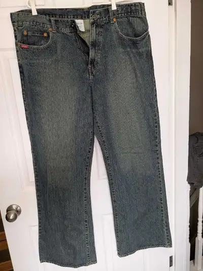 Guess jeans, New. mens size 38x32, View more