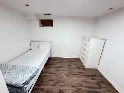 Furnished Private Room for Rent in Basement – Scarborough *** Single Occupancy***Female**Only*** ⚡️C...