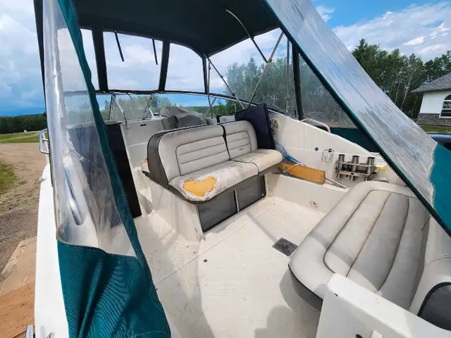 1995 Maxum 2400SCR in Powerboats & Motorboats in Edmonton - Image 5