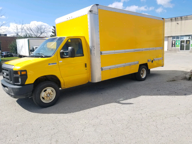 FORD E-450 :GAS CUBE VAN AUTOMATIC & RAMP in Heavy Trucks in Mississauga / Peel Region