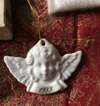 Avon ceramic angel ornament 1983