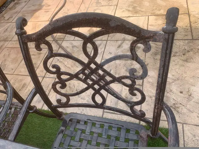 Cast iron aluminum outdoor patio set-9 pces in Patio & Garden Furniture in Mississauga / Peel Region - Image 5