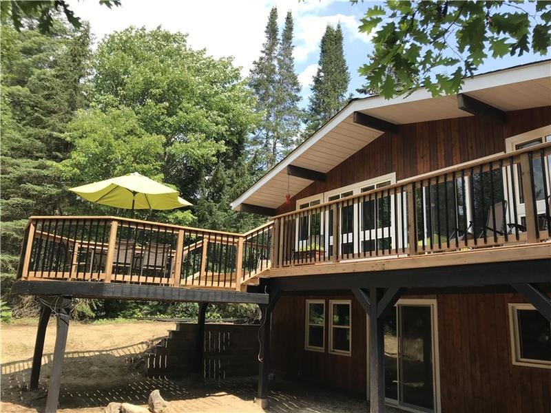 Four Season Waterfront Home/Cottage in beautiful Haliburton Houses