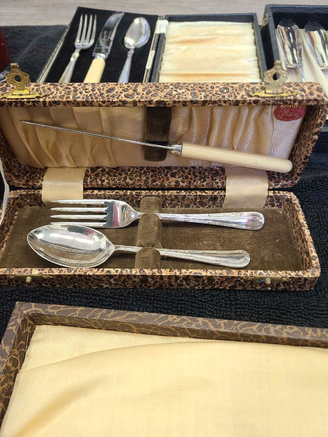 Vintage Silver Flatware in Kitchen & Dining Wares in North Bay - Image 4