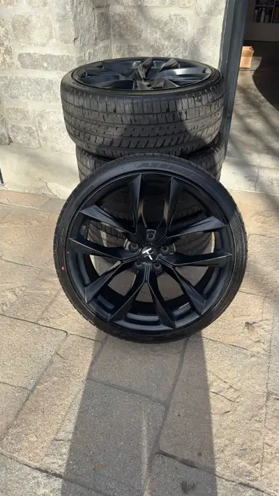 4 roues - TSS Sportline, noir satiné, avec Capteur TPMS pour Tesla Model 3 et pneus Falken Azenis FK...