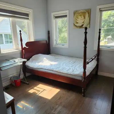 Bright and clean furnished room for rent