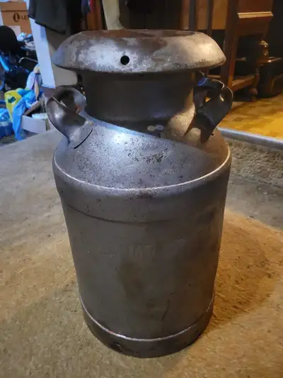 I have a Land o Lanark Creamery 10 gallon vintage can for sale. It is a heavy-duty, galvanized steel...