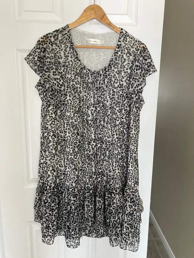 New MeierMei Leopard Print Tiered Ruffle Dress in Women's - Dresses & Skirts in Kitchener / Waterloo - Image 2