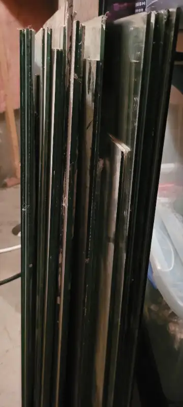 Miroirs de différentes grandeurs / Different sizes Mirrors, View more