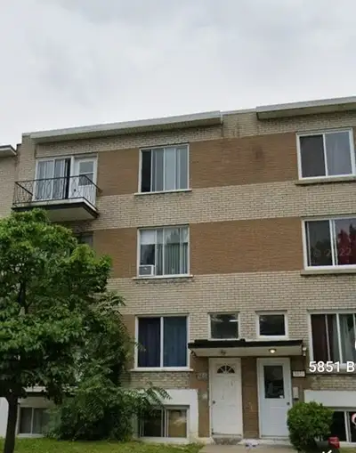 Studio à louer dans un secteur tranquille à Anjou. Près des services, arrêt autobus, accès autoroute...